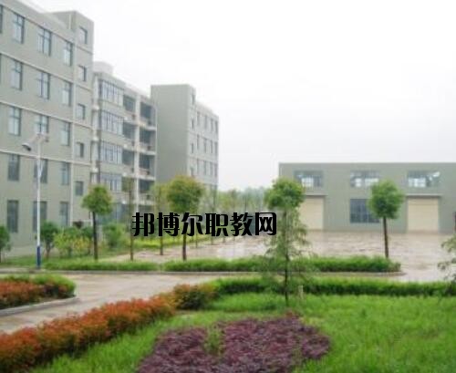 羅山中等職業(yè)學(xué)校2021年報名條件、招生對象