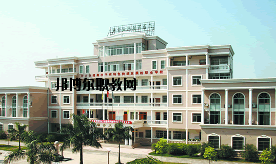 廣西百色農(nóng)業(yè)學(xué)校2020年招生辦聯(lián)系電話(huà)