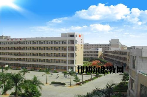 曲靖羅平職業(yè)技術(shù)學(xué)校2020年學(xué)費(fèi)、收費(fèi)多少