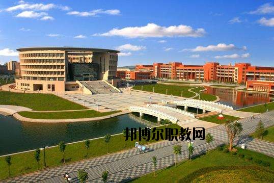 咸寧電子科技學校2020年報名條件、招生要求、招生對象