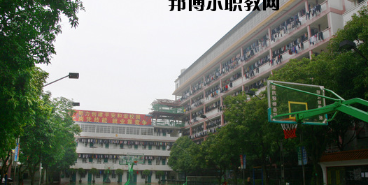 廣西商貿(mào)高級(jí)技工學(xué)校2020年報(bào)名條件、招生要求、招生對(duì)象