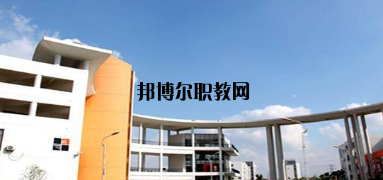 湖州藝術(shù)與設(shè)計(jì)學(xué)校怎么樣，好不好