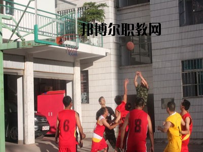 新平縣職業(yè)高級(jí)中學(xué)怎么樣、好不好