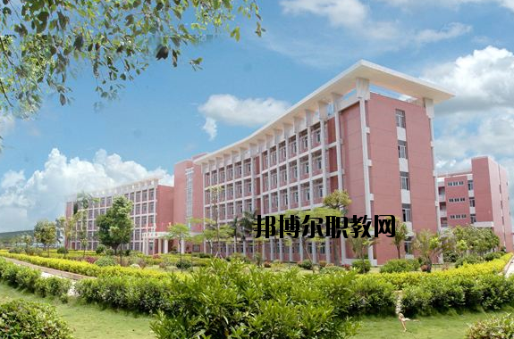 惠來技工學校2020年報名條件、招生要求、招生對象