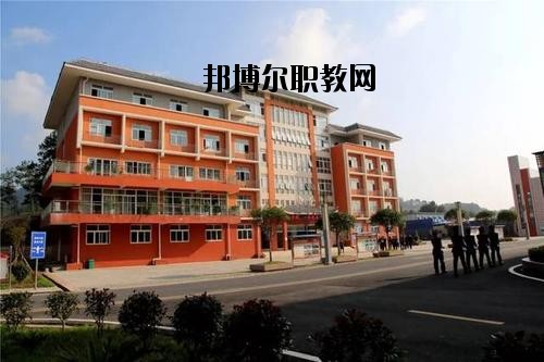 黔東南州國防科技學校怎么樣，好不好