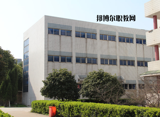 蘇州衛(wèi)生職業(yè)學(xué)校2020年報(bào)名條件、招生要求、招生對(duì)象