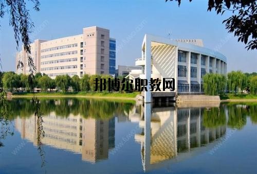 黃岡聯(lián)升職業(yè)技術(shù)學校2020年報名條件、招生要求、招生對象