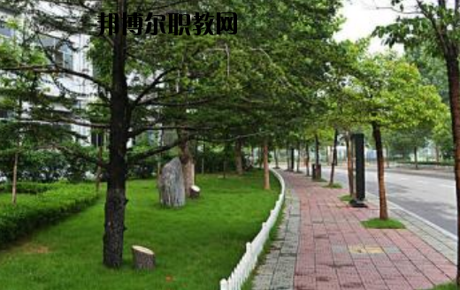 馬關(guān)縣民族職業(yè)高級(jí)中學(xué)2020年學(xué)費(fèi)、收費(fèi)多少