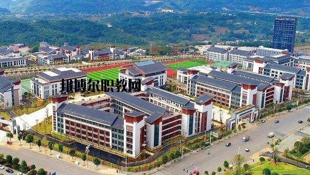 大方綜合職業(yè)技術(shù)學(xué)校2020年報(bào)名條件、招生要求、招生對(duì)象