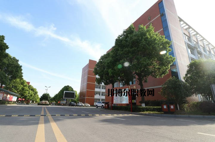 江陵職教中心2020年報(bào)名條件、招生要求、招生對(duì)象