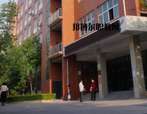 河南理工中等專業(yè)學(xué)校2021年報名條件、招生對象