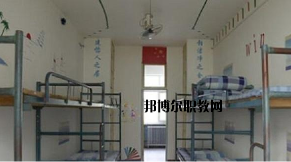 鄭州西亞斯中等專(zhuān)業(yè)學(xué)校2021年宿舍條件