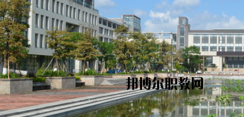 佛山高明區(qū)職業(yè)技術(shù)學(xué)校2020年報(bào)名條件、招生要求、招生對象
