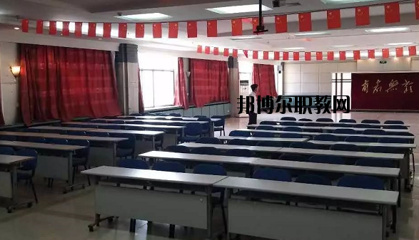 甘肅信息工程技術(shù)中等專業(yè)學(xué)校2020年學(xué)費(fèi)、收費(fèi)多少
