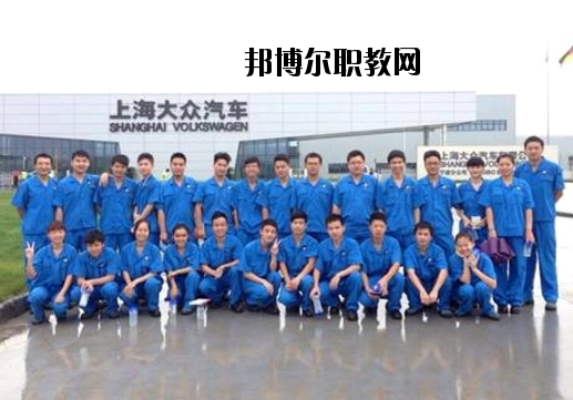 萍鄉(xiāng)工業(yè)中等專業(yè)學(xué)校2020年報名條件、招生要求、招生對象