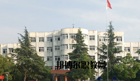 河南南陽(yáng)宛西中等專業(yè)學(xué)校2021年報(bào)名條件、招生要求、招生對(duì)象