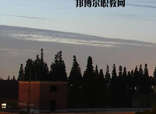 孟州職業(yè)教育中心2021年報(bào)名條件、招生對(duì)象