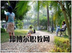 瀾滄縣職業(yè)高級中學2020年報名條件、招生要求、招生對象