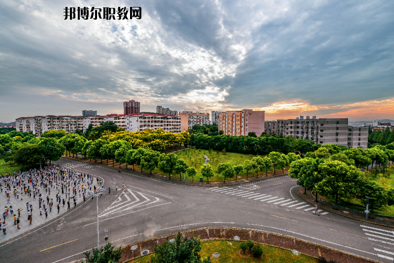 江蘇建筑職業(yè)技術(shù)學(xué)院怎么樣、好不好