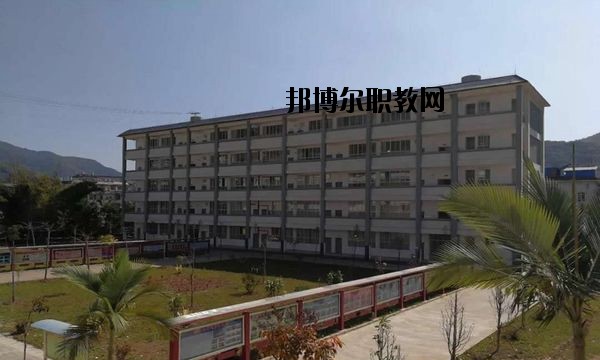 西盟縣職業(yè)高級(jí)中學(xué)2020年報(bào)名條件、招要求、招生對(duì)象