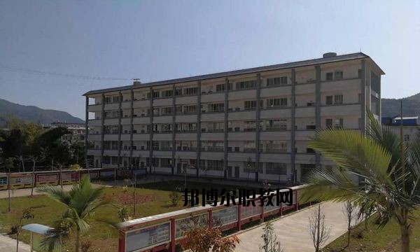 西盟縣職業(yè)高級中學怎么樣、好不好