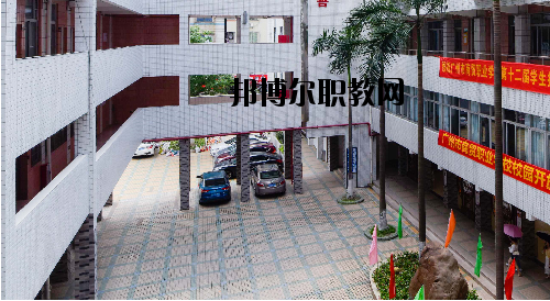 廣州商貿(mào)職業(yè)學校怎么樣、好不好