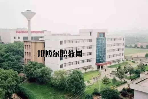 井岡山鐵道職業(yè)技術學校網(wǎng)站網(wǎng)址