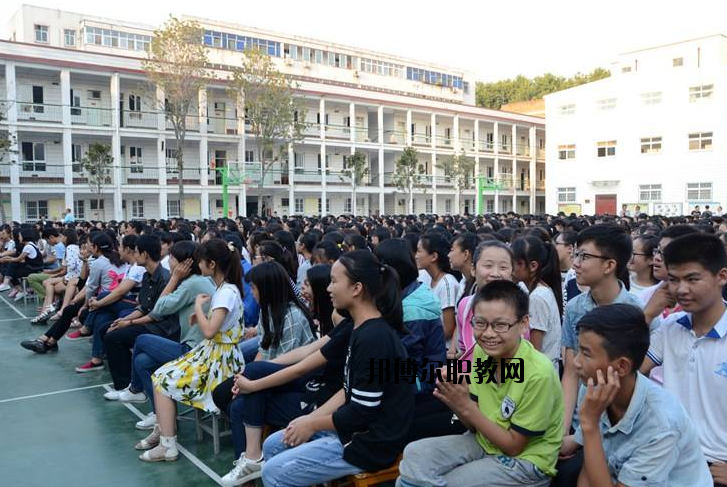 南陽第二中等職業(yè)學(xué)校2021年報(bào)名條件、招生要求、招生對象