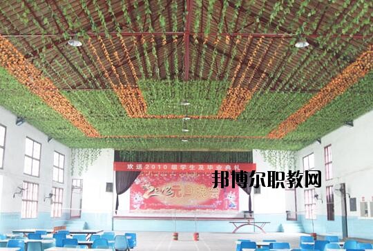 孝感第二技工學(xué)校2020年報名條件、招生要求、招生對象