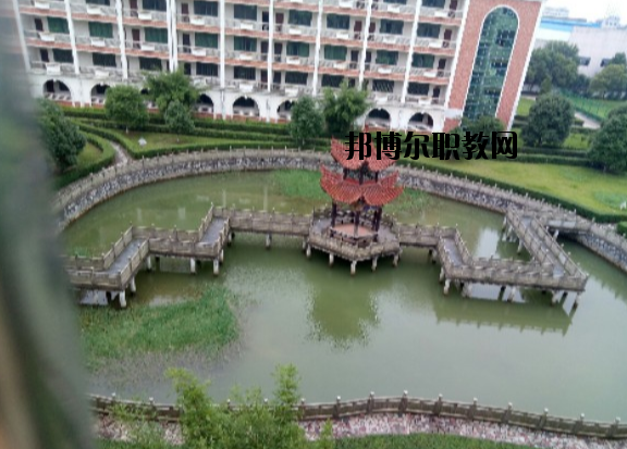 樟樹職業(yè)技術(shù)學校2020年招生辦聯(lián)系電話