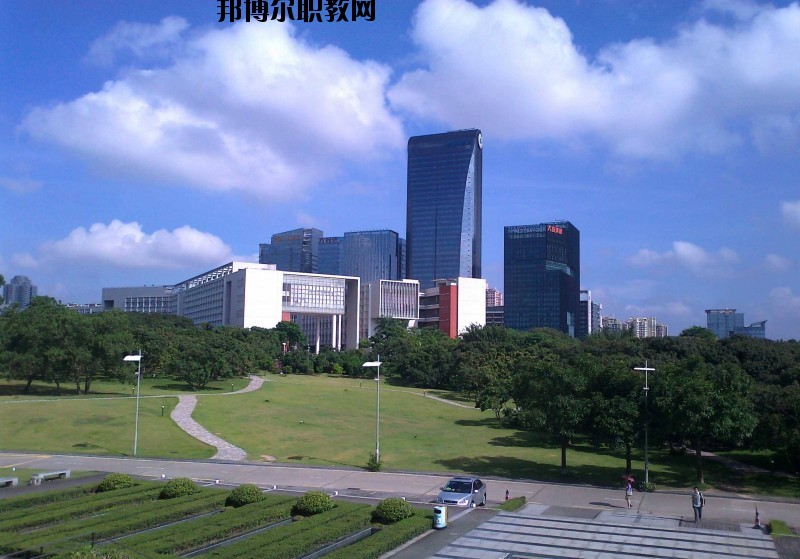 安陸深藍電子工業(yè)技術(shù)學(xué)校怎么樣、好不好