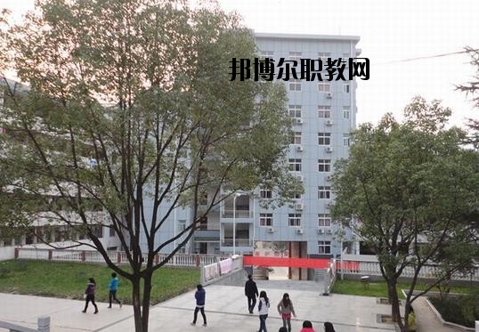 ?？德毥讨行膶W(xué)校2020年宿舍條件