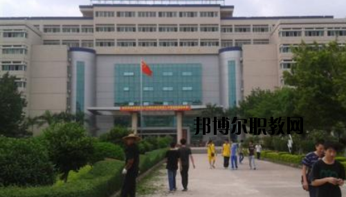 梅州技師學(xué)院2020年報名條件、招生要求、招生對象