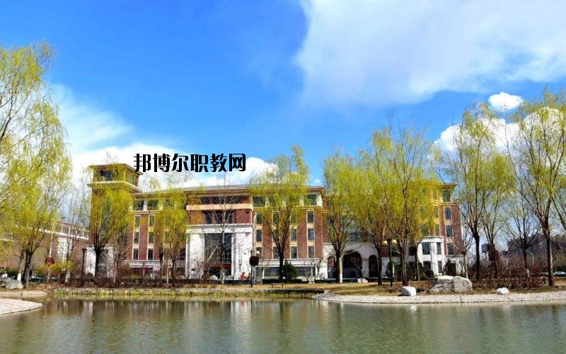 京山衛(wèi)生學(xué)校2020年報名條件、招生要求、招生對象