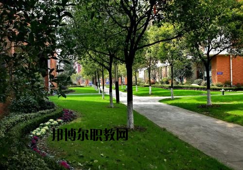 京山衛(wèi)生學(xué)校怎么樣、好不好