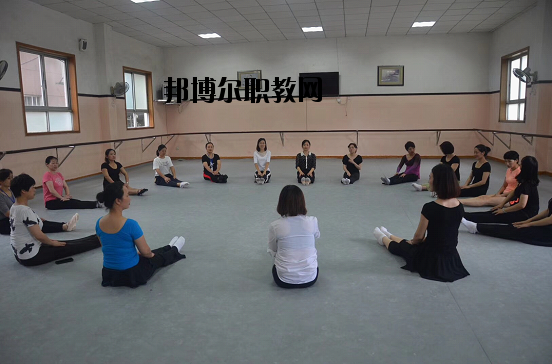 南昌青山湖區(qū)職業(yè)技術(shù)學(xué)校2020年報名條件、招生要求、招生對象 