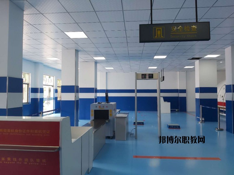 淮南女子職業(yè)學(xué)校2020年報名條件、招生要求、招生對象