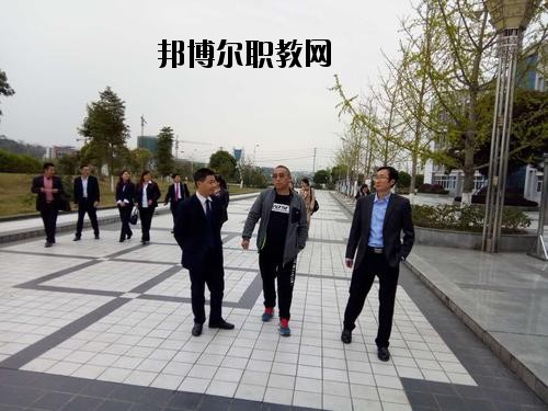 南充應(yīng)用技術(shù)職業(yè)學(xué)校2020年報名條件、招生要求、招生對象