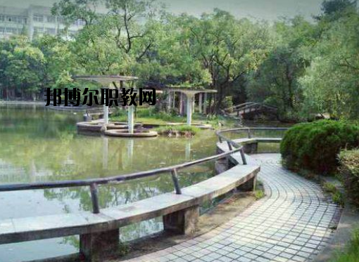 南昌經(jīng)濟管理學(xué)校2020年報名條件、招生要求、招生對象