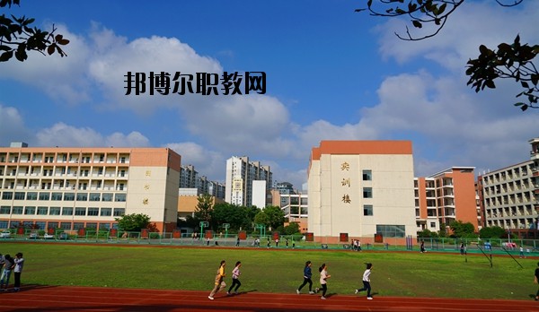 安徽建工技師學(xué)院2020年學(xué)費(fèi)、收費(fèi)多少