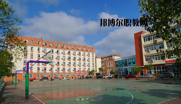 安徽建工技師學(xué)院2020年報(bào)名條件、招生要求、招生對象 