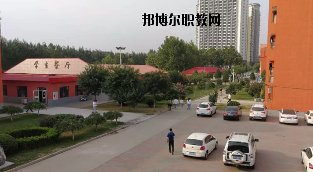 秦皇島渤?？萍贾械葘I(yè)學(xué)校
