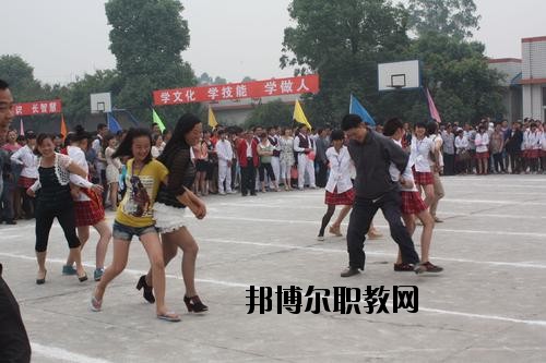樂山欣欣藝術(shù)職業(yè)學(xué)校2020年報名條件、招生要求、招生對象