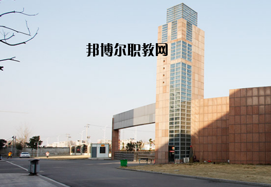 鳳臺(tái)職業(yè)教育中心2020年報(bào)名條件、招生要求、招生對(duì)象