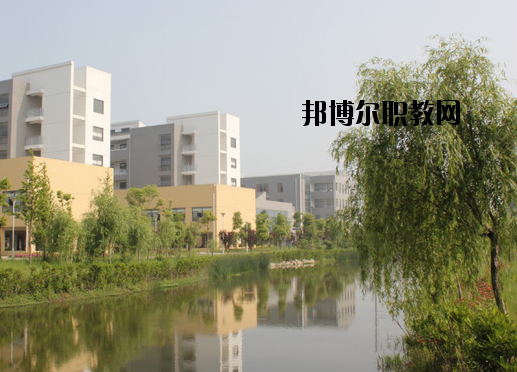 蕪湖師范學校2020年報名條件、招生要求、招生對象