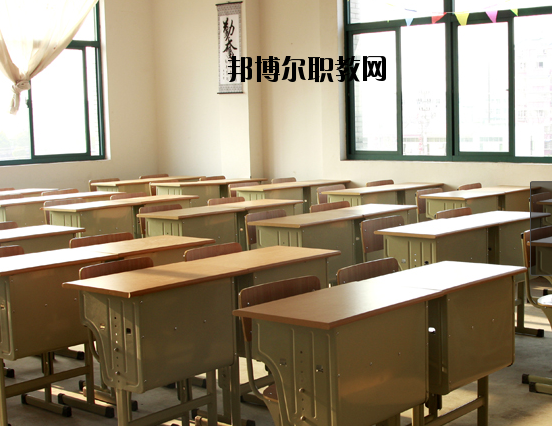 蕪湖機(jī)電學(xué)校2020年報(bào)名條件、招生要求、招生對(duì)象