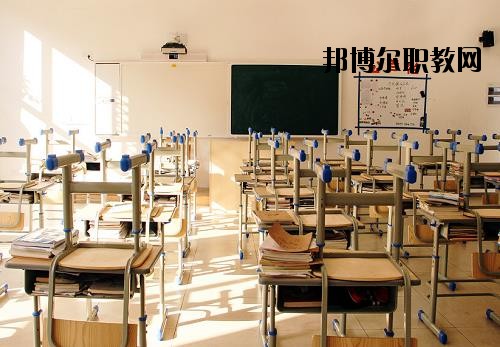 寧波東坤職業(yè)高級中學(xué)2020年報名條件、招生要求、招生對象