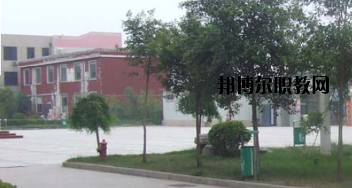 鄭州商貿(mào)技師學(xué)院2021年報(bào)名條件、招生要求、招生對(duì)象