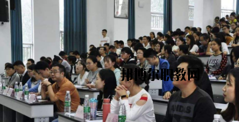 來賓衛(wèi)生學(xué)校怎么樣、好不好