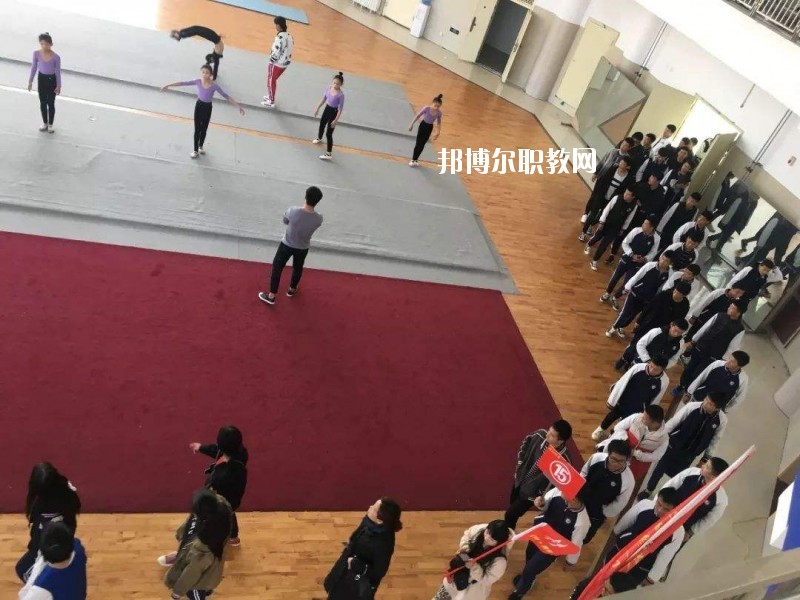 濮陽(yáng)雜技藝術(shù)學(xué)校2021年學(xué)費(fèi)、收費(fèi)多少